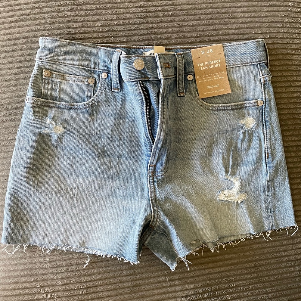 NWT Madewell High rise The Perfect Jean Short- size 28